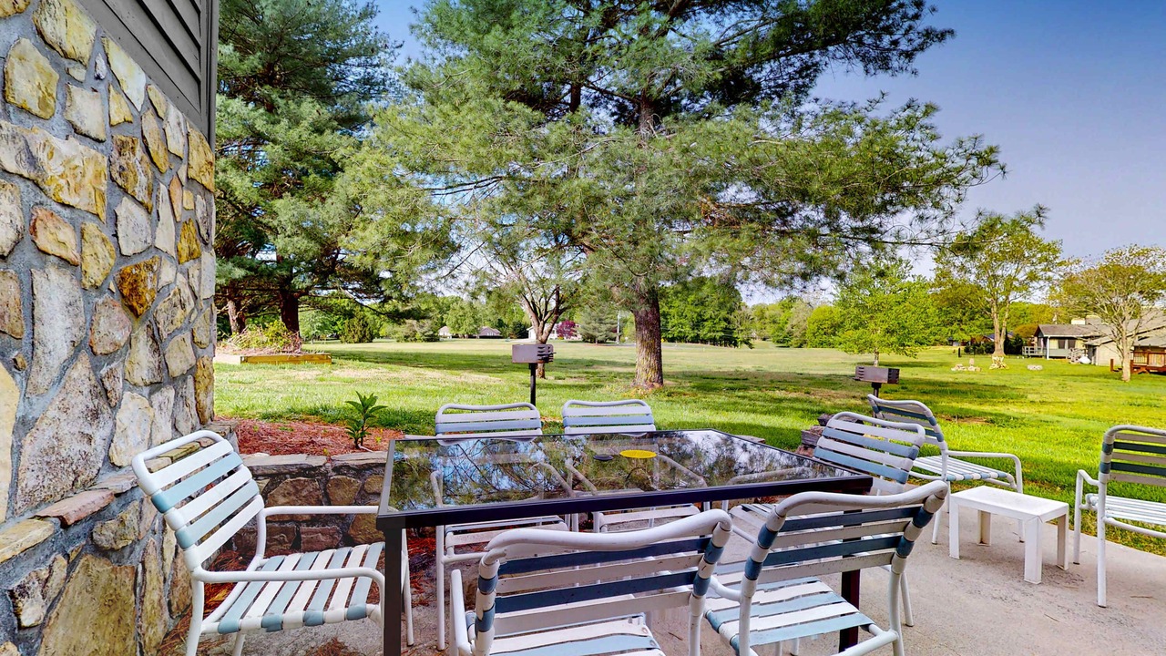 Photo of Outdoor in Baneberry