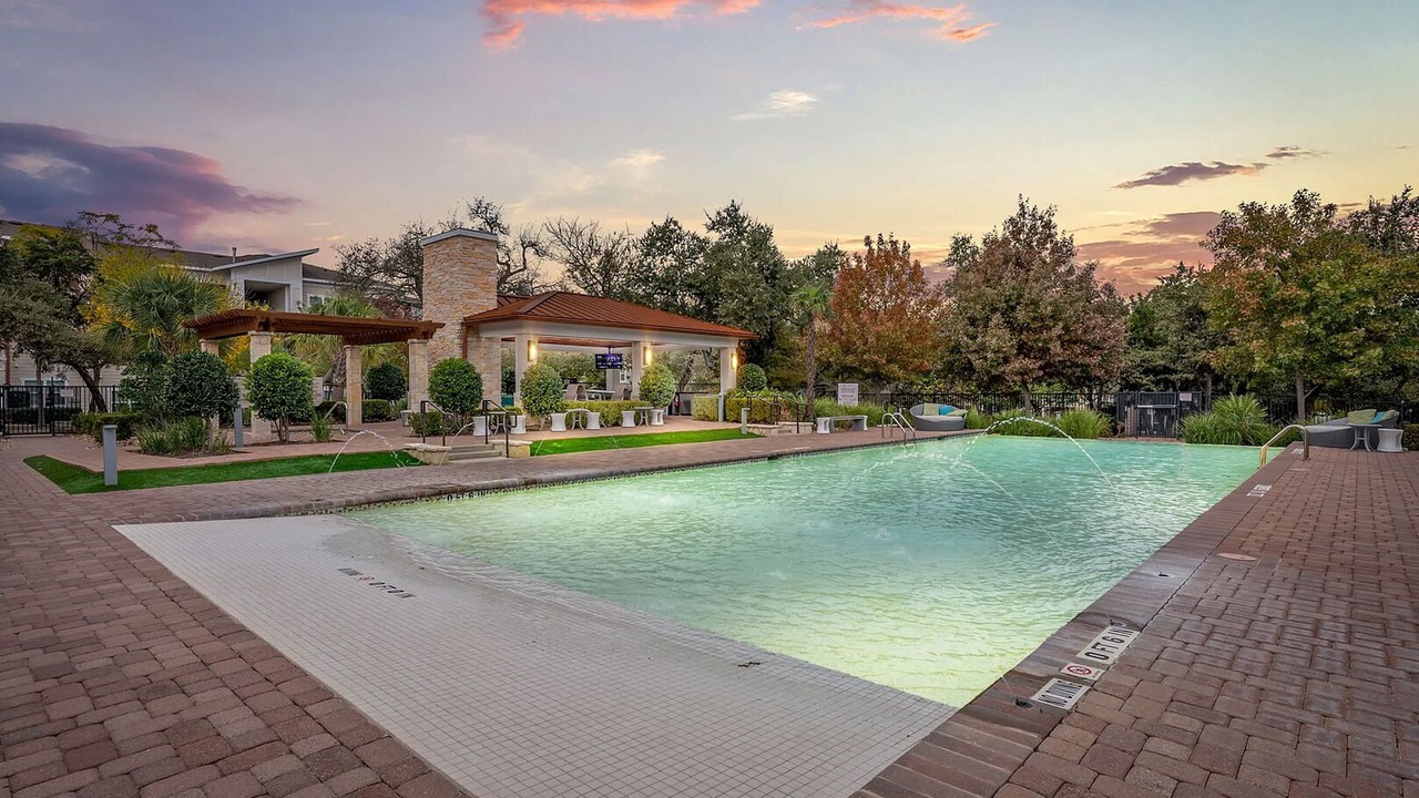 Photo of Outdoor in McNeil