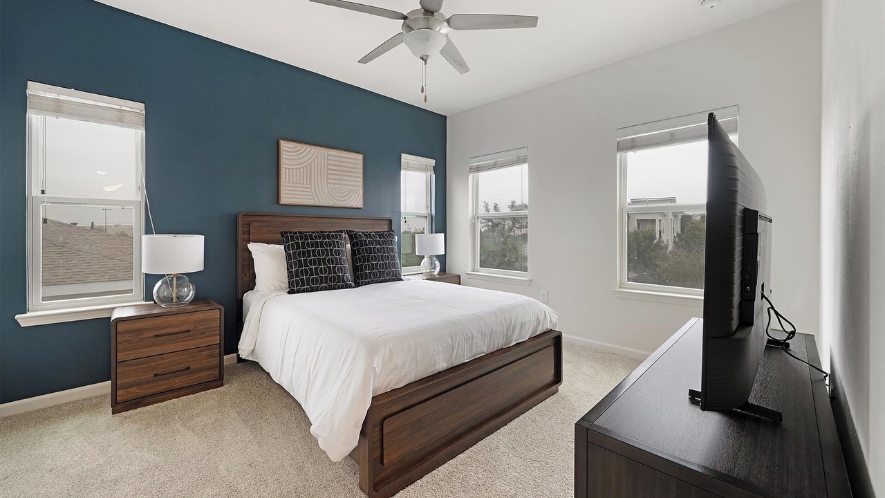 Photo of Bedroom in McNeil