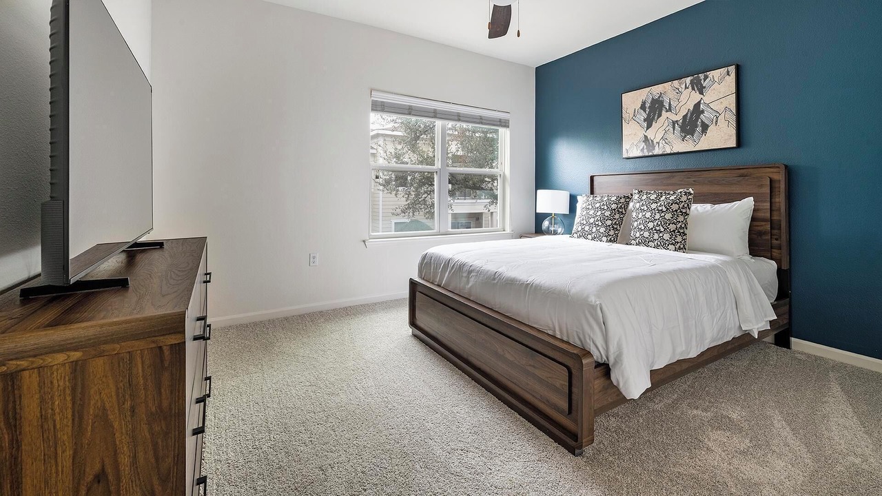 Photo of Bedroom in McNeil