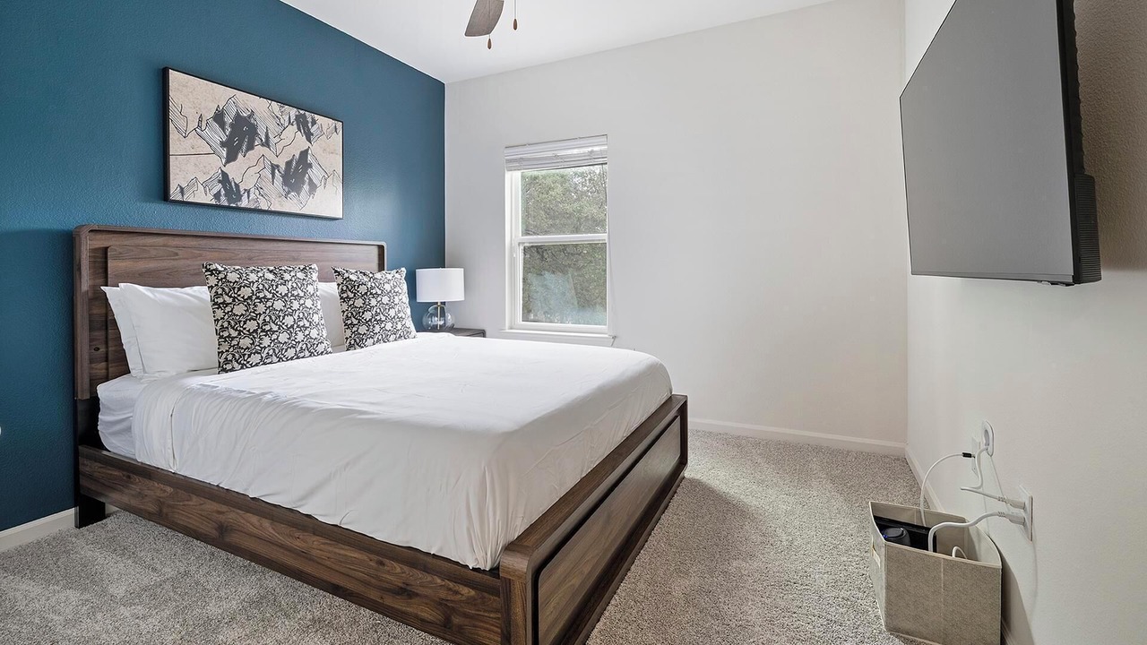 Photo of Bedroom in McNeil