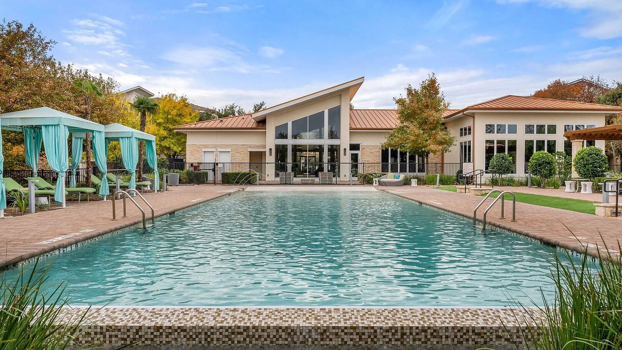 Photo of Outdoor in McNeil
