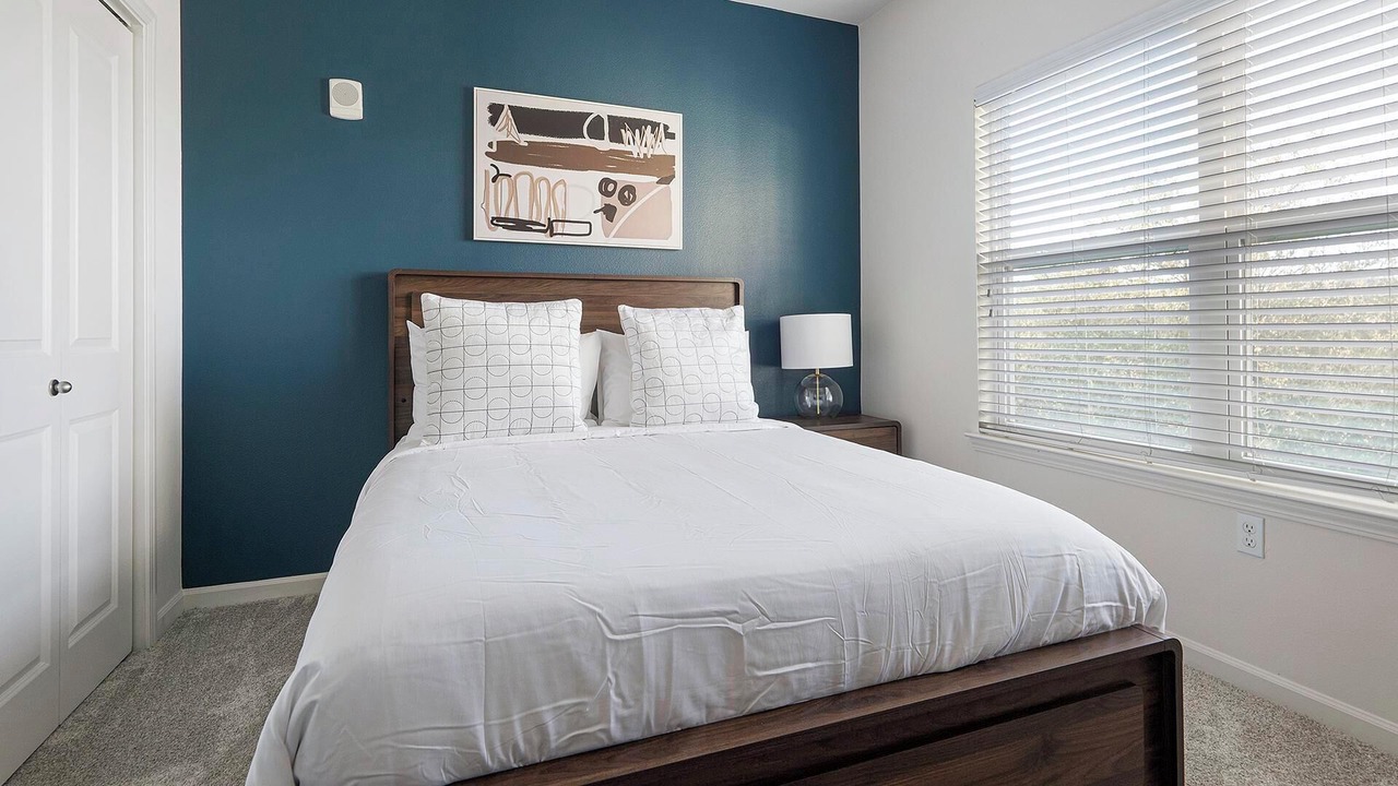 Photo of Bedroom in McNeil