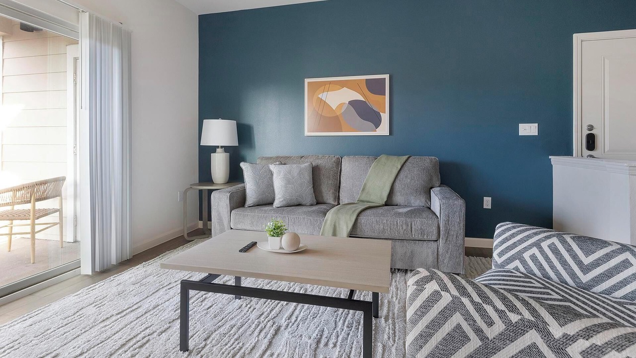 Photo of Livingroom in McNeil