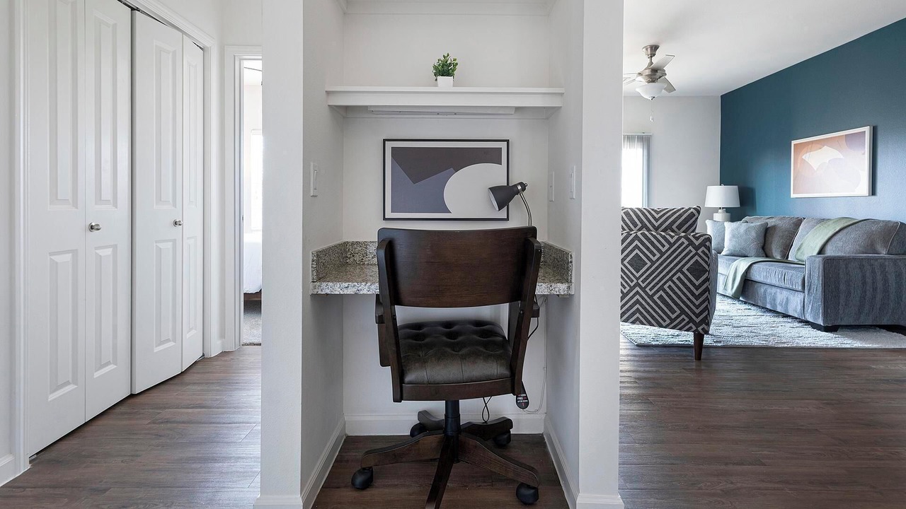 Photo of Livingroom in McNeil