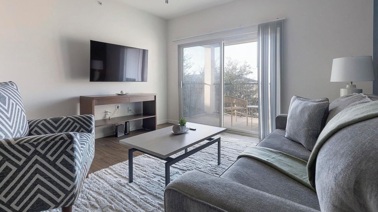 Photo of Livingroom in McNeil