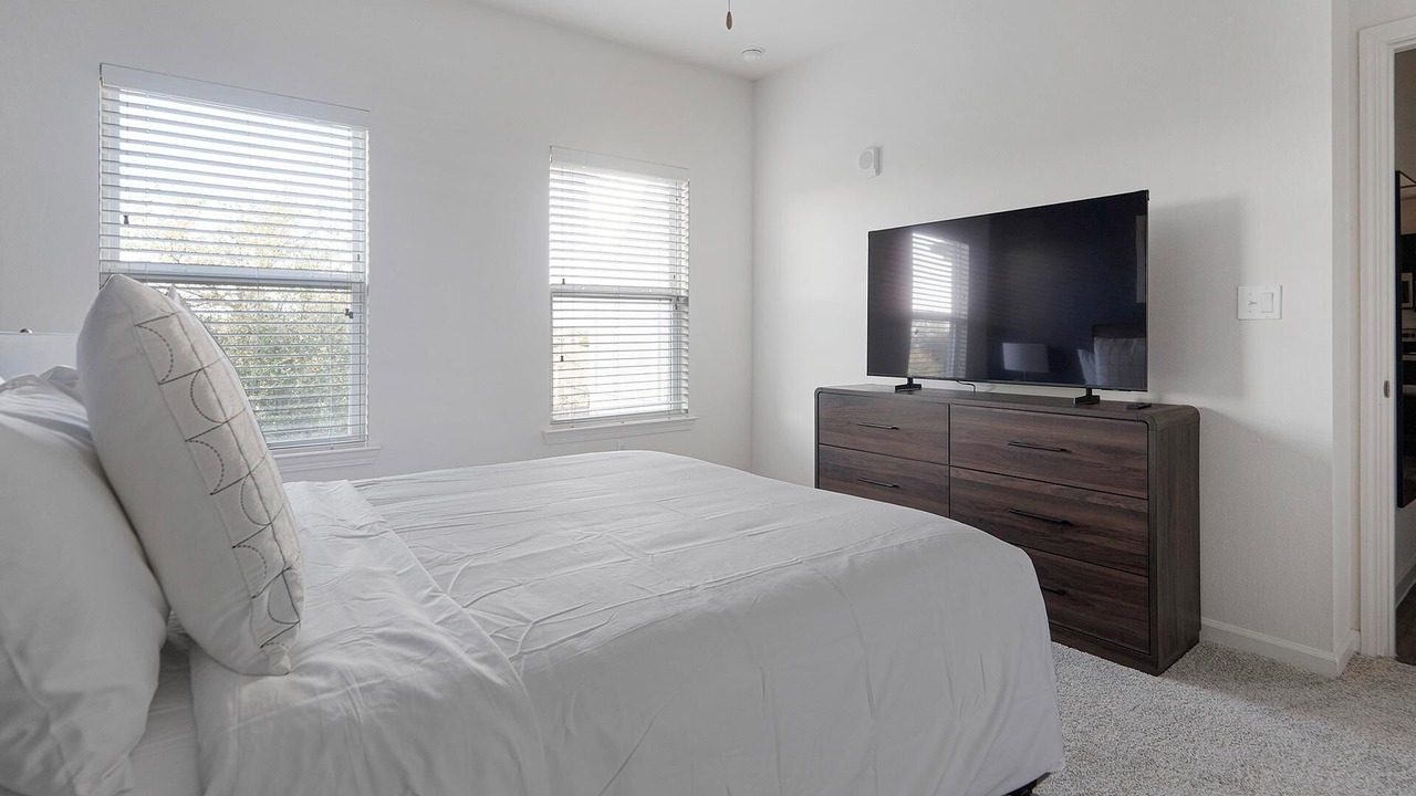 Photo of Bedroom in McNeil