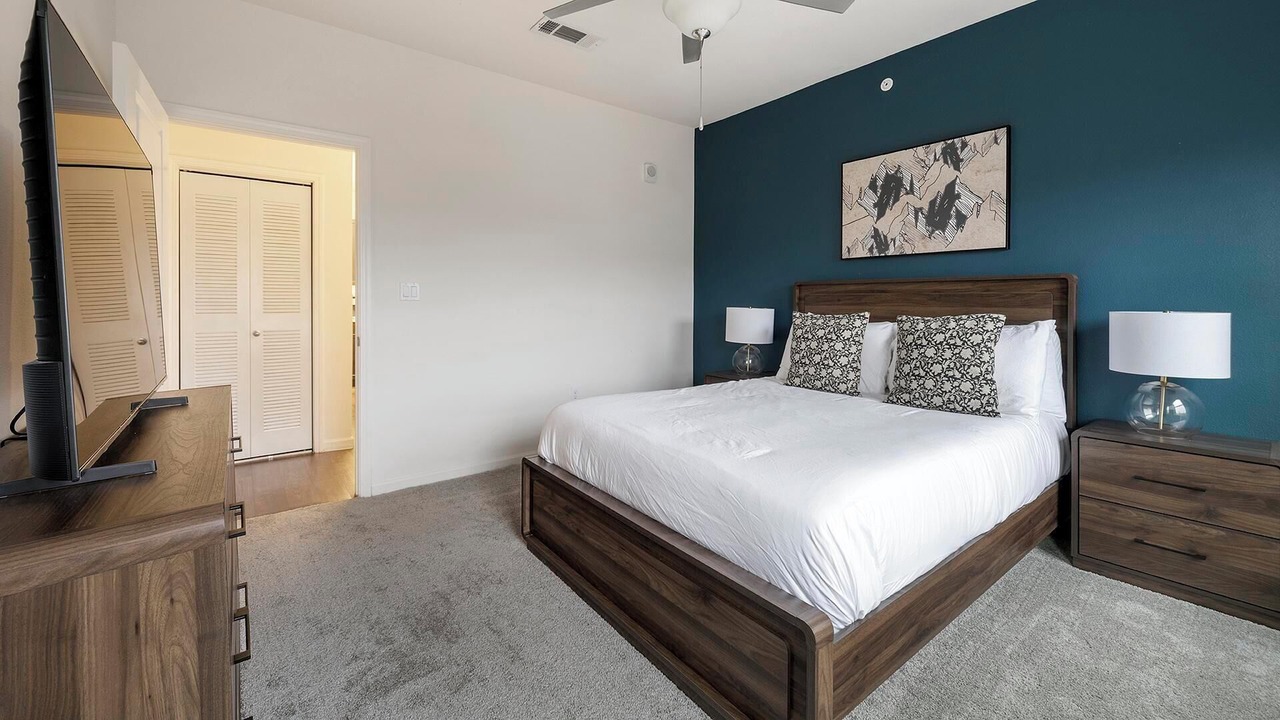 Photo of Bedroom in McNeil