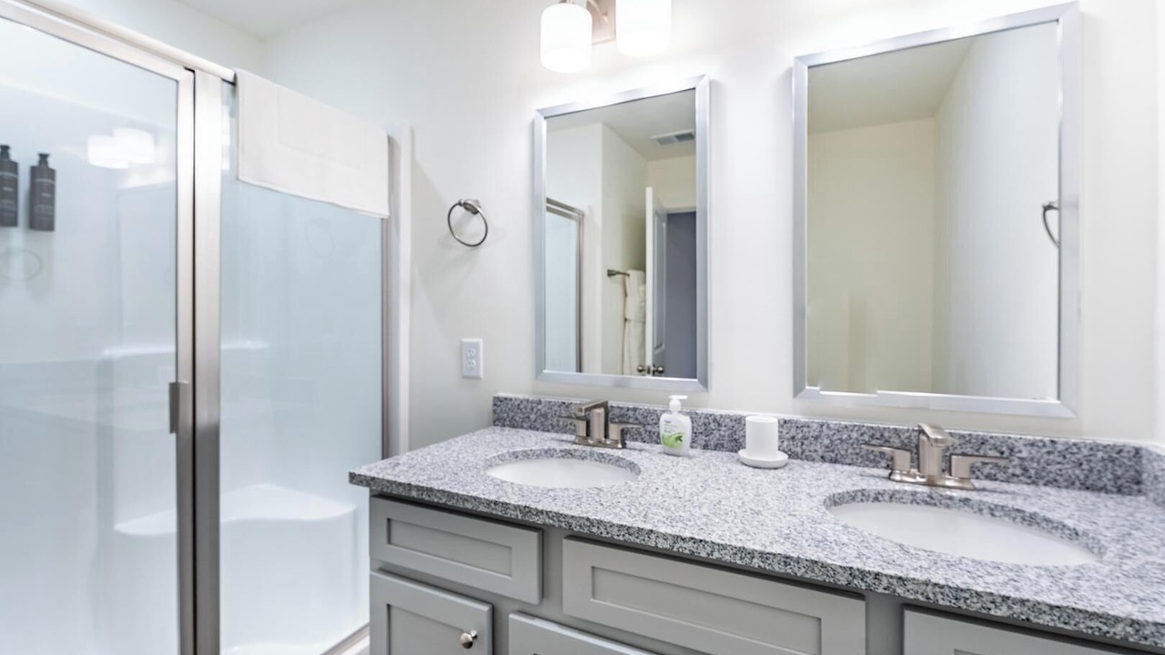 Photo of Bathroom in Port Wentworth