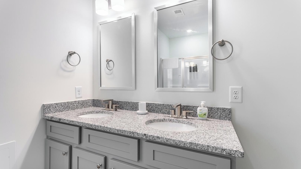 Photo of Bathroom in Port Wentworth