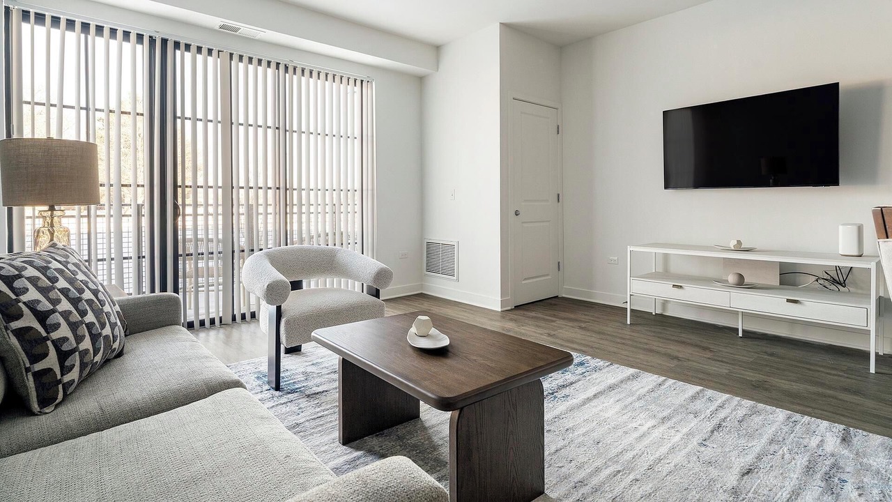 Photo of Livingroom in Schaumburg