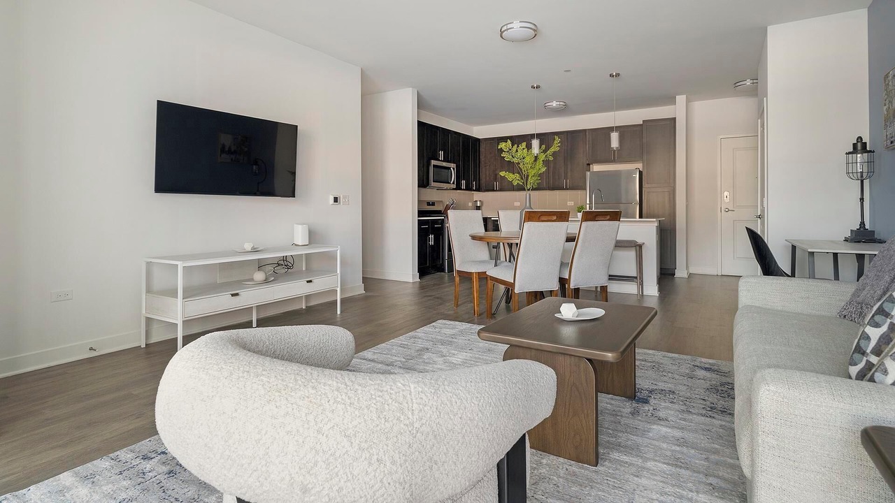 Photo of Livingroom in Schaumburg