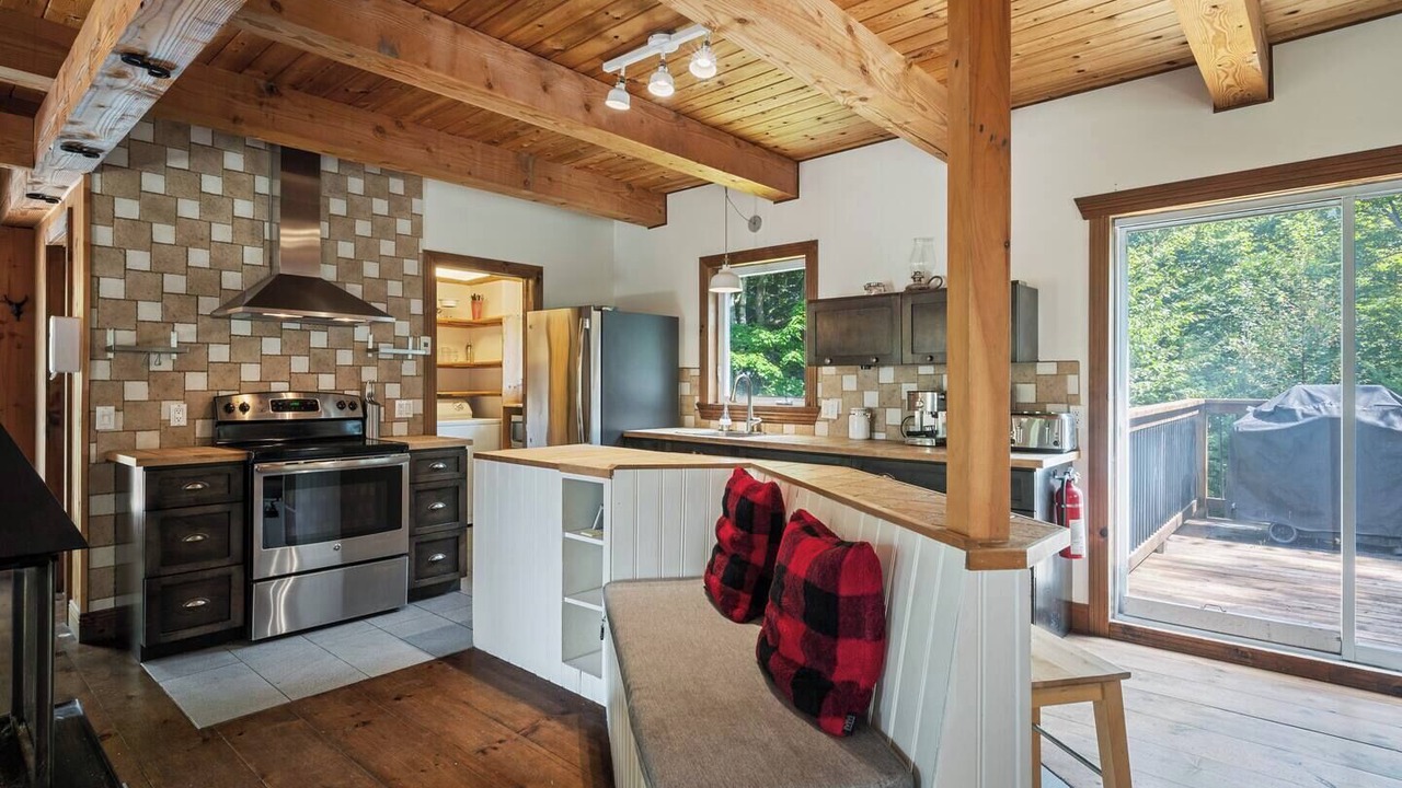 Photo of Kitchen in Morin Heights
