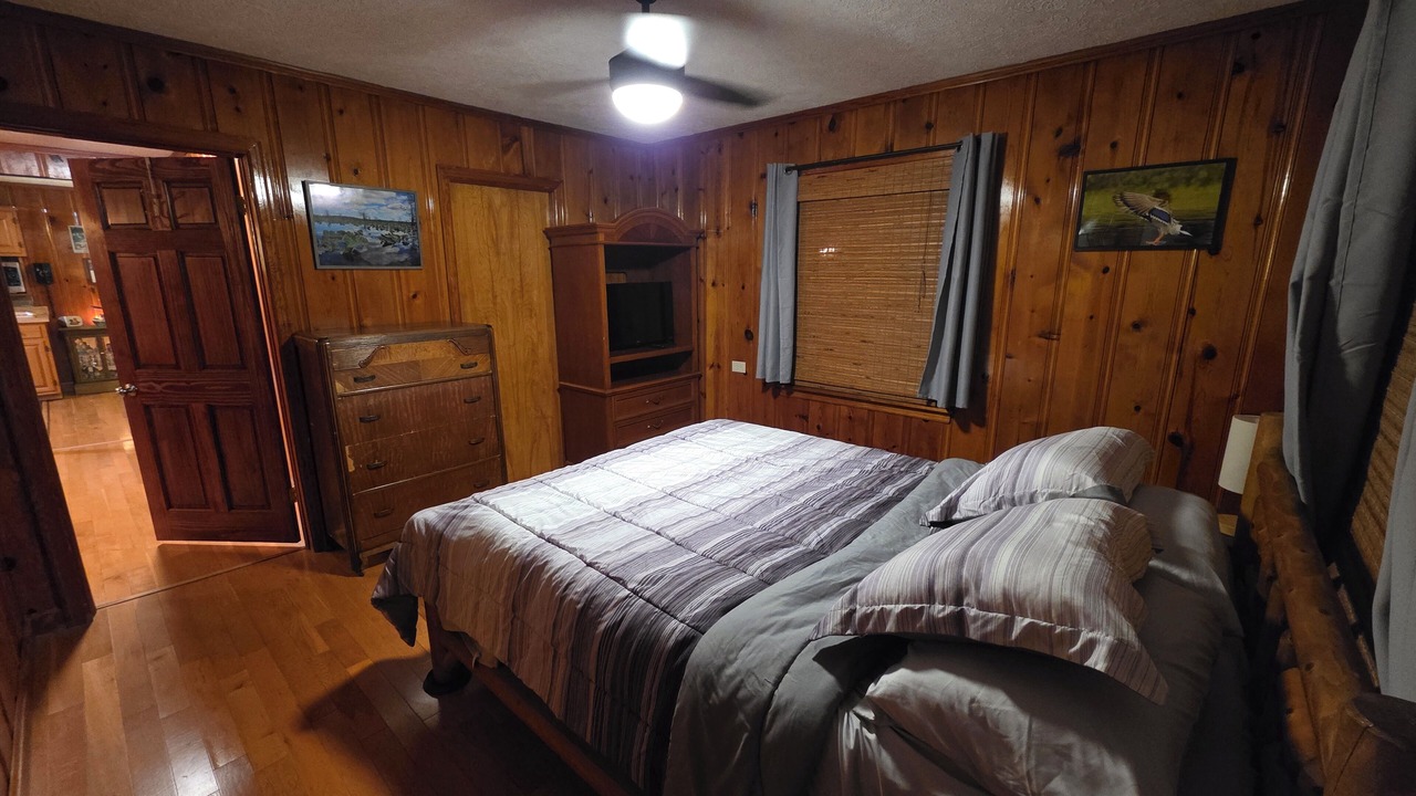 Photo of Bedroom in Hornbeak