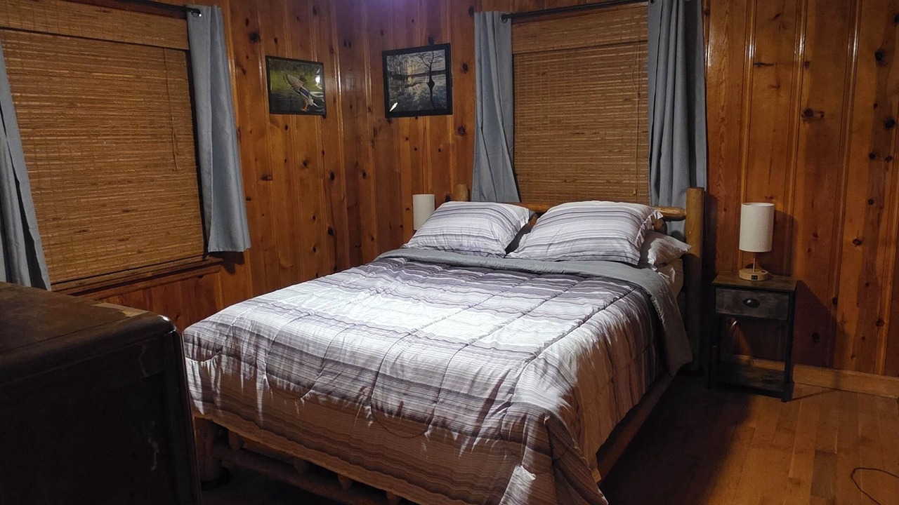Photo of Bedroom in Hornbeak