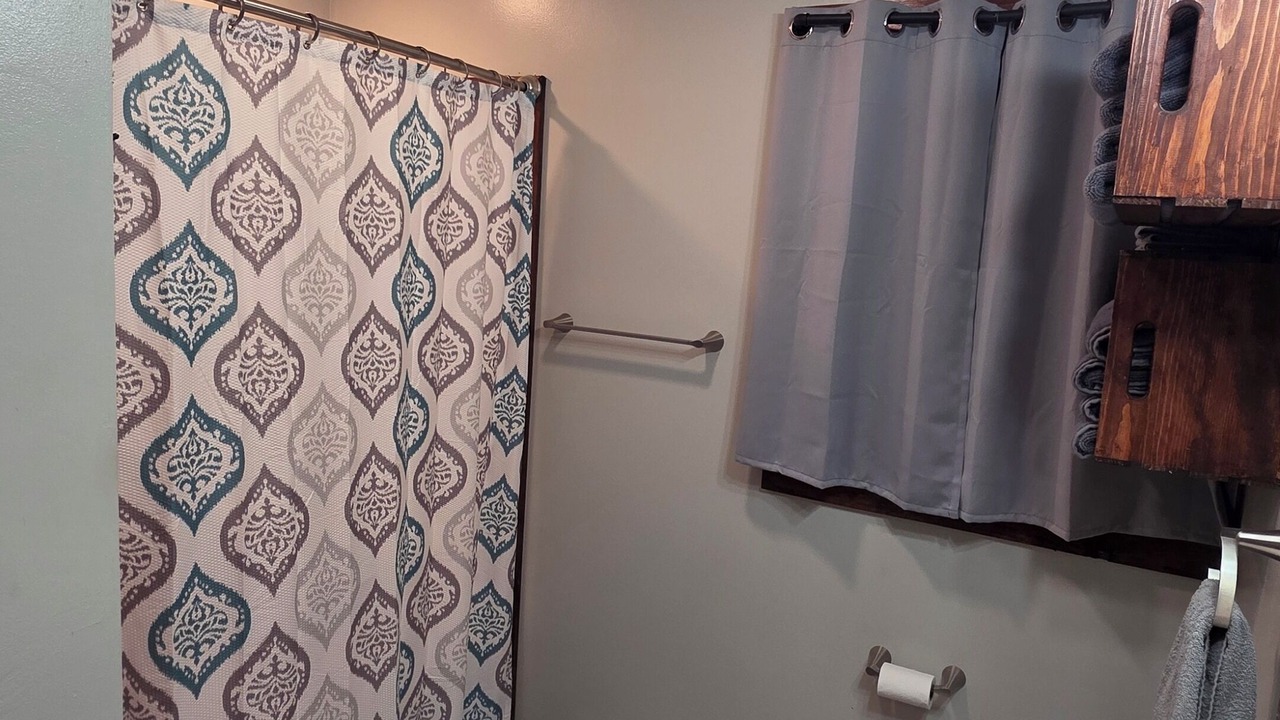 Photo of Bathroom in Hornbeak