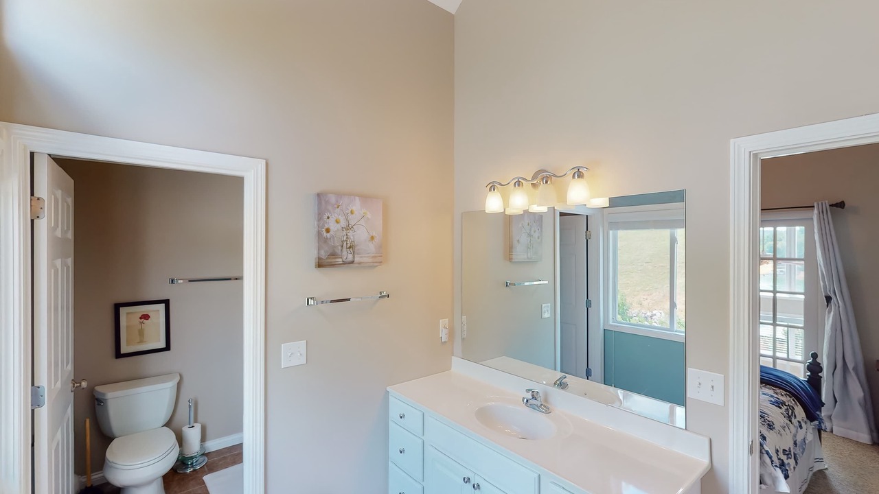 Photo of Bathroom in La Follette