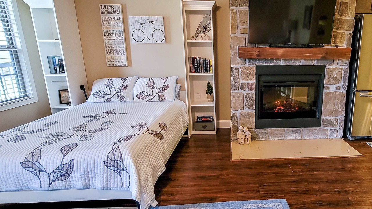 Photo of Bedroom in Townsend
