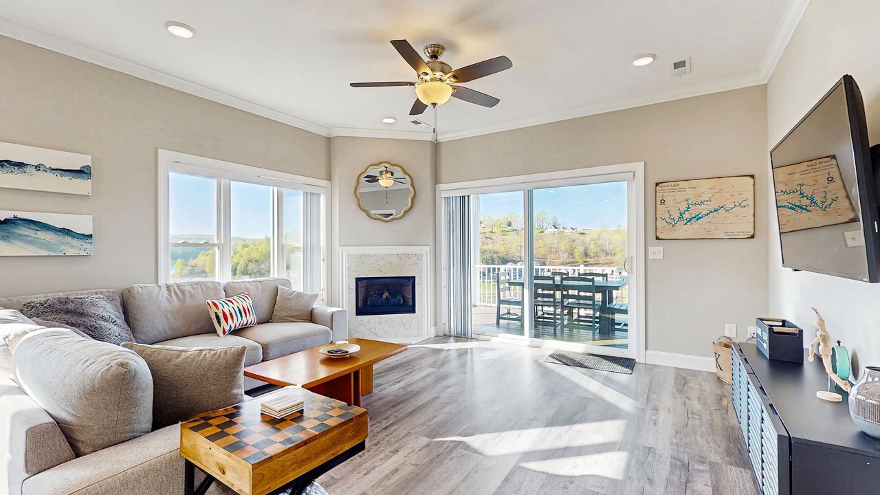 Photo of Livingroom in La Follette