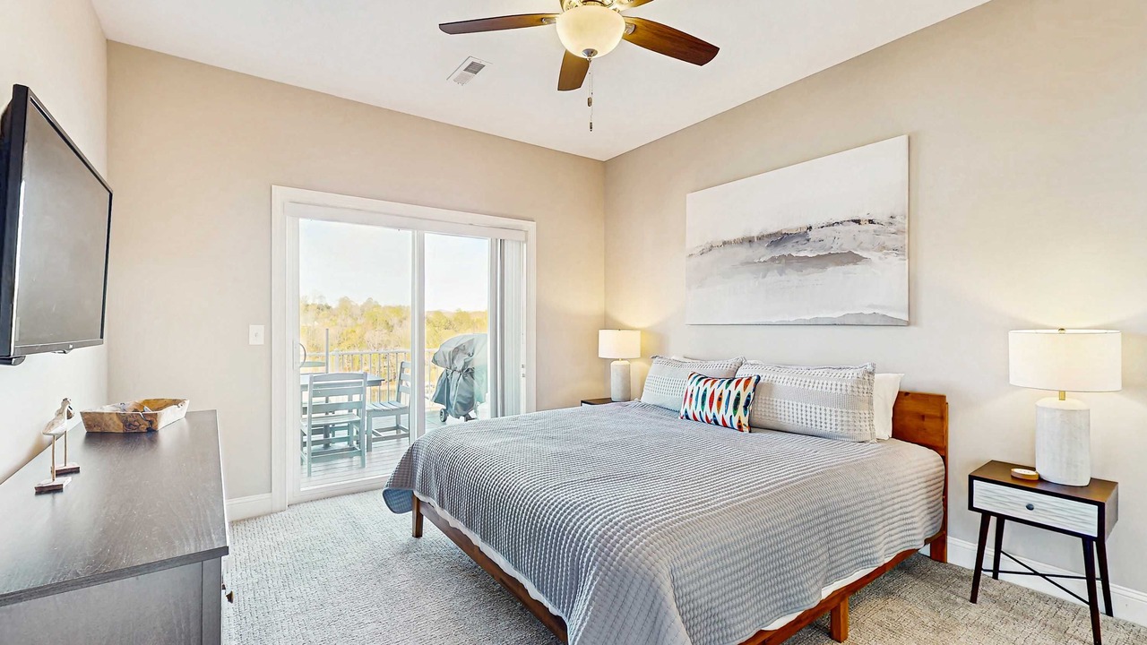 Photo of Bedroom in La Follette
