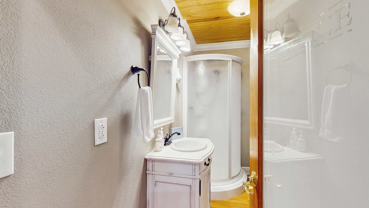 Photo of Bathroom in Maynardville