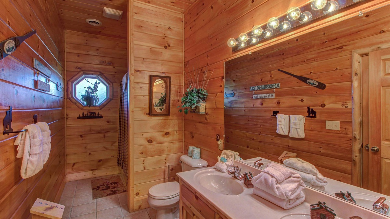 Photo of Bathroom in Smoky Mountains