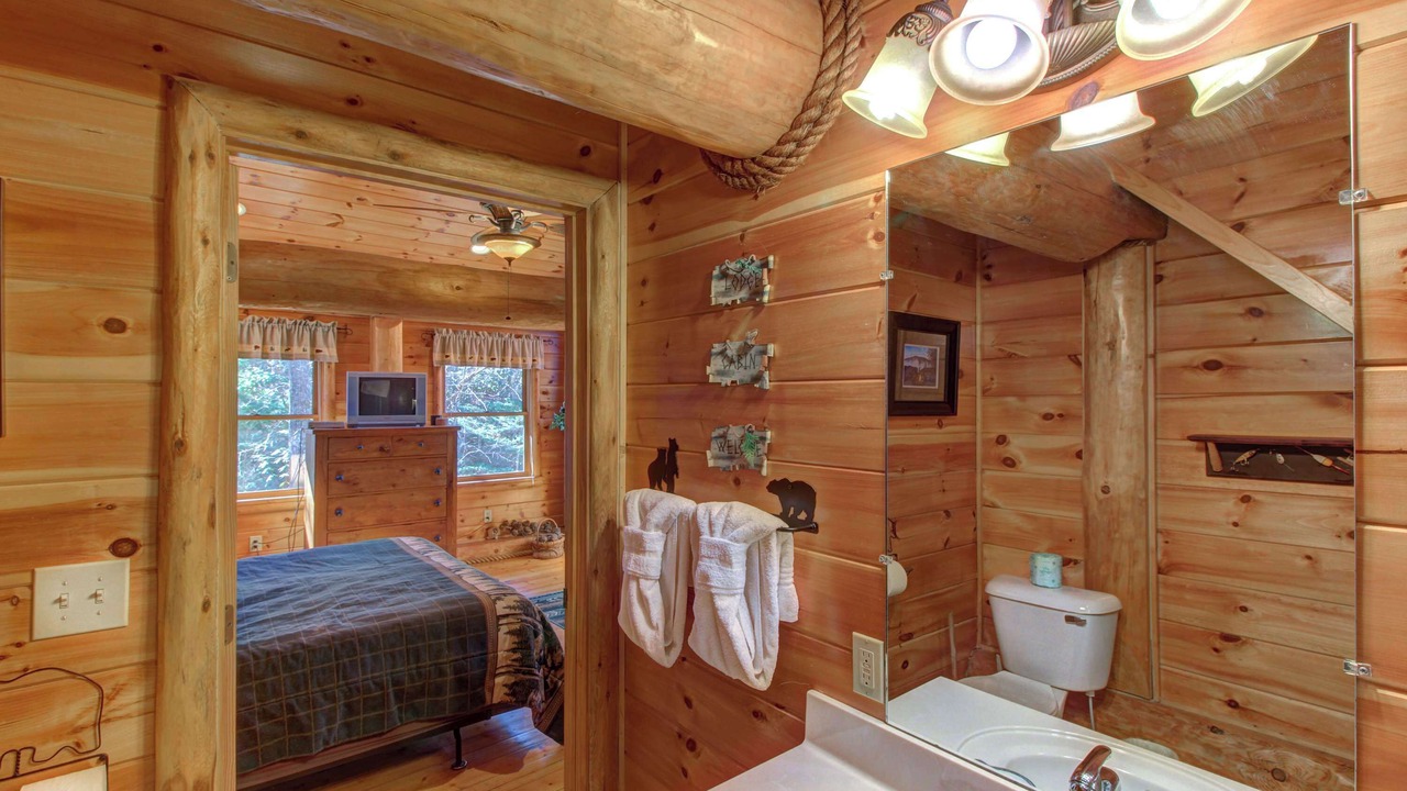 Photo of Bedroom in Smoky Mountains
