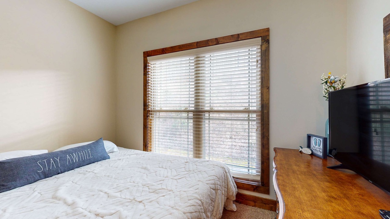 Photo of Bedroom in Andersonville