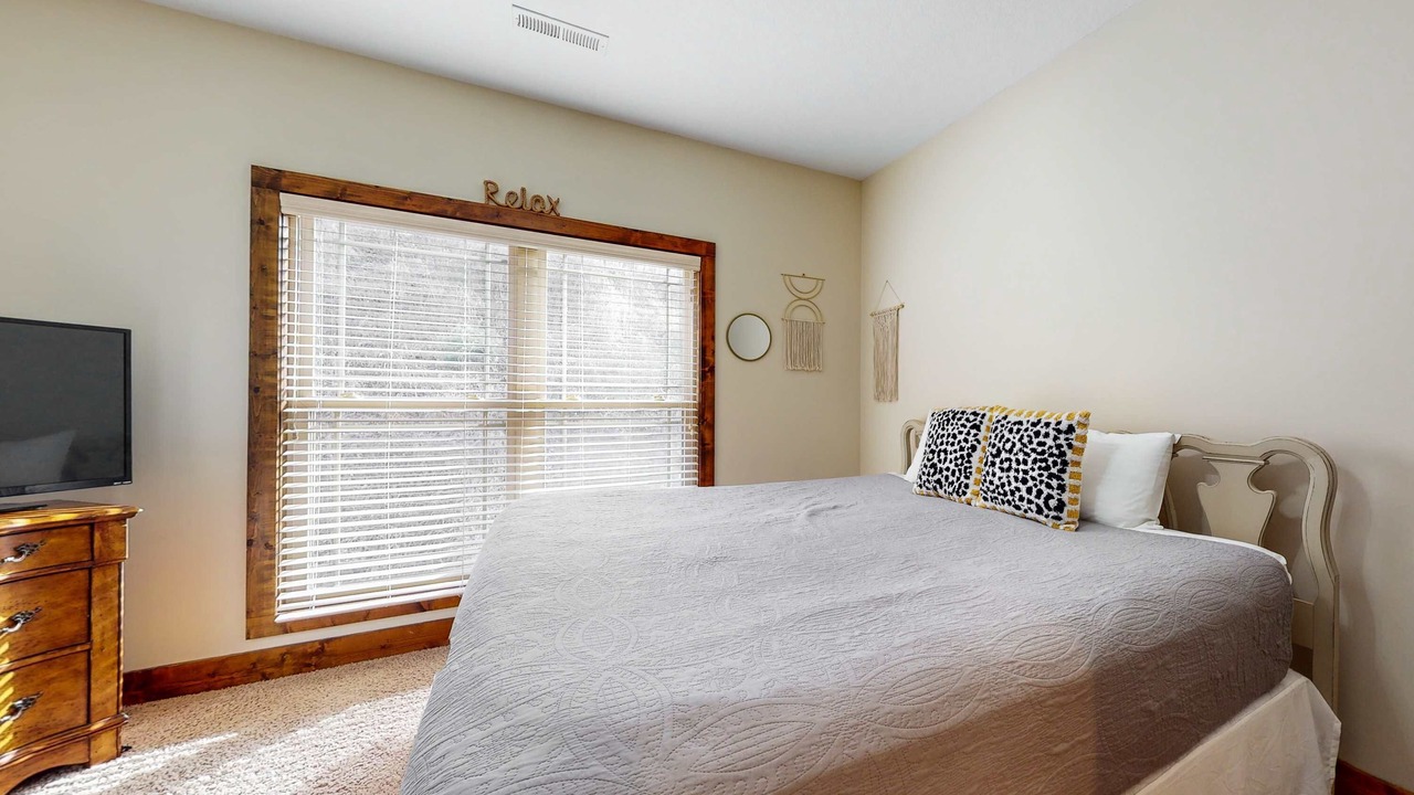 Photo of Bedroom in Andersonville