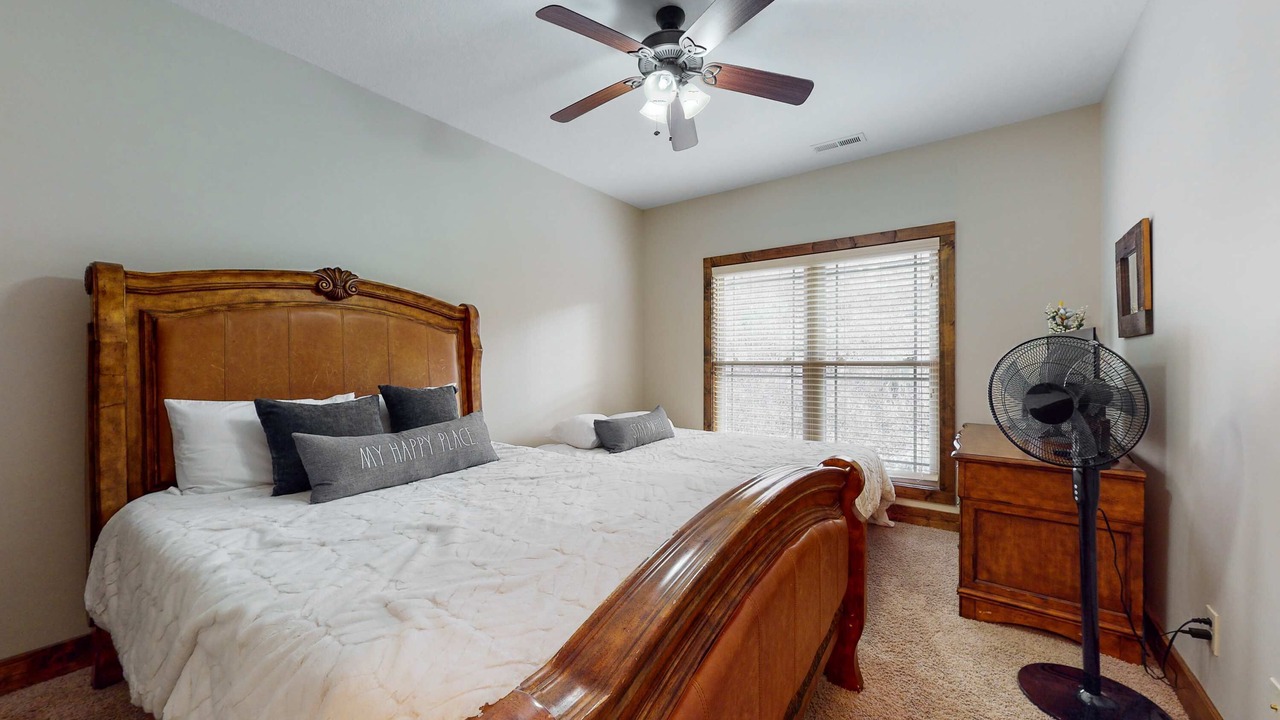 Photo of Bedroom in Andersonville
