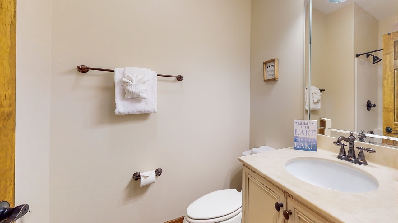 Photo of Bathroom in Andersonville