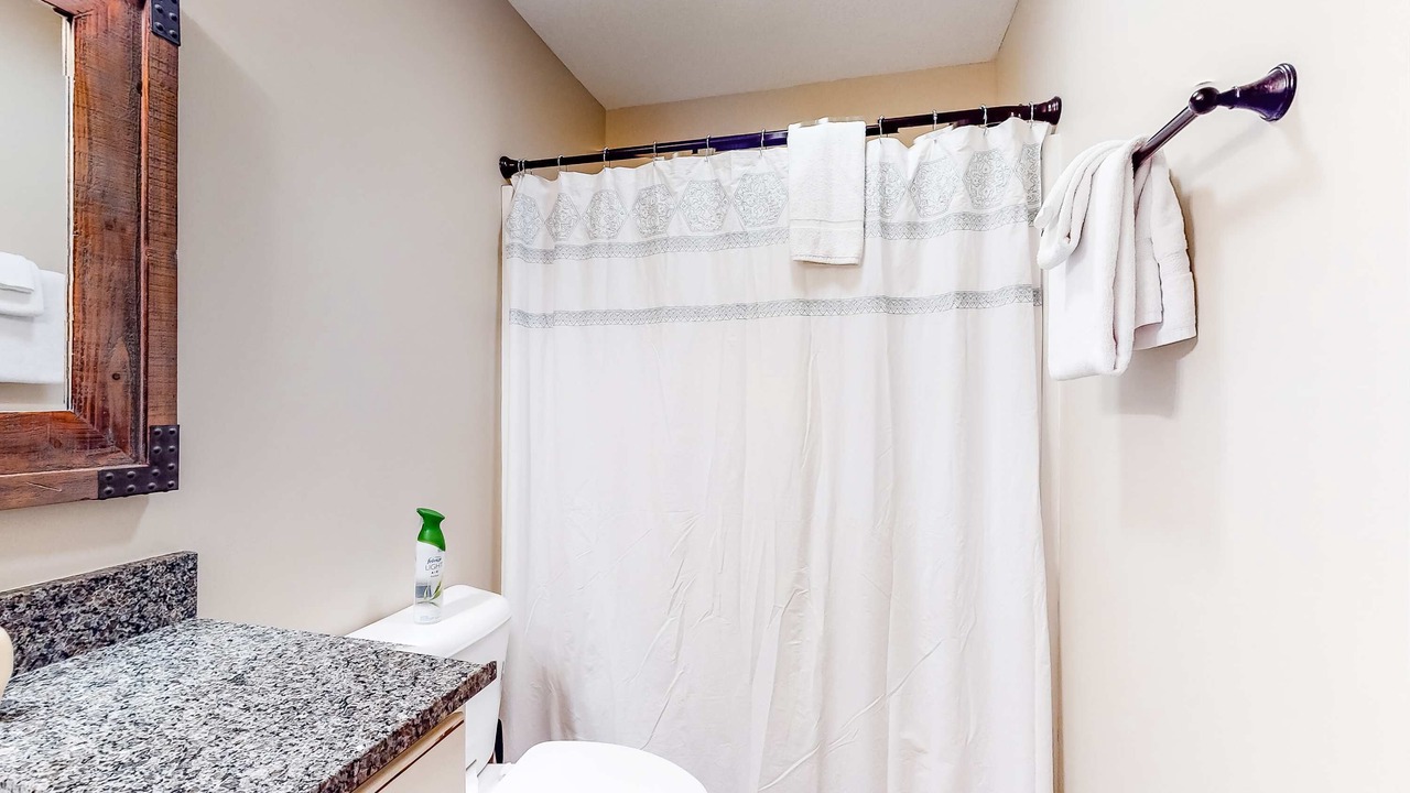 Photo of Bathroom in Andersonville