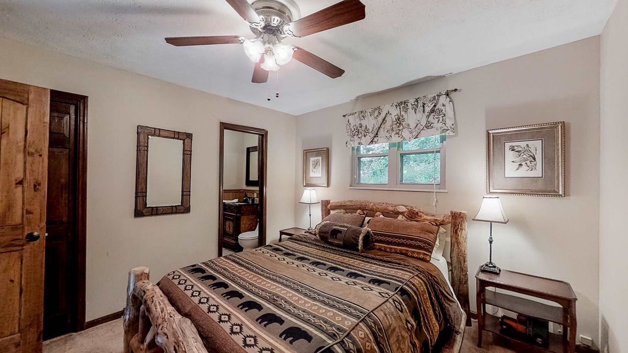 Photo of Bedroom in Rock Harbor