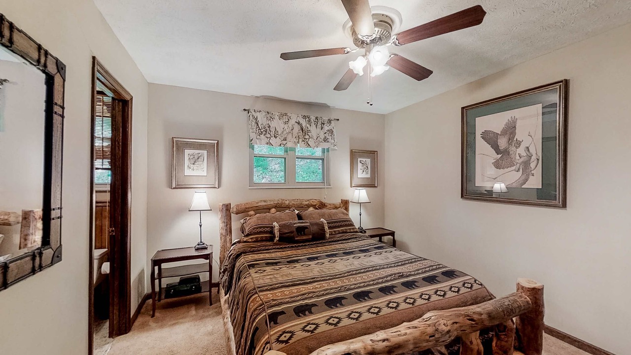 Photo of Bedroom in Rock Harbor