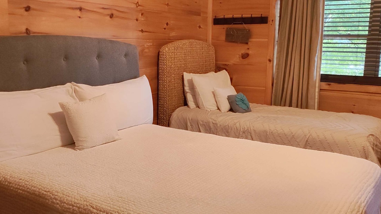 Photo of Bedroom in Big Creek