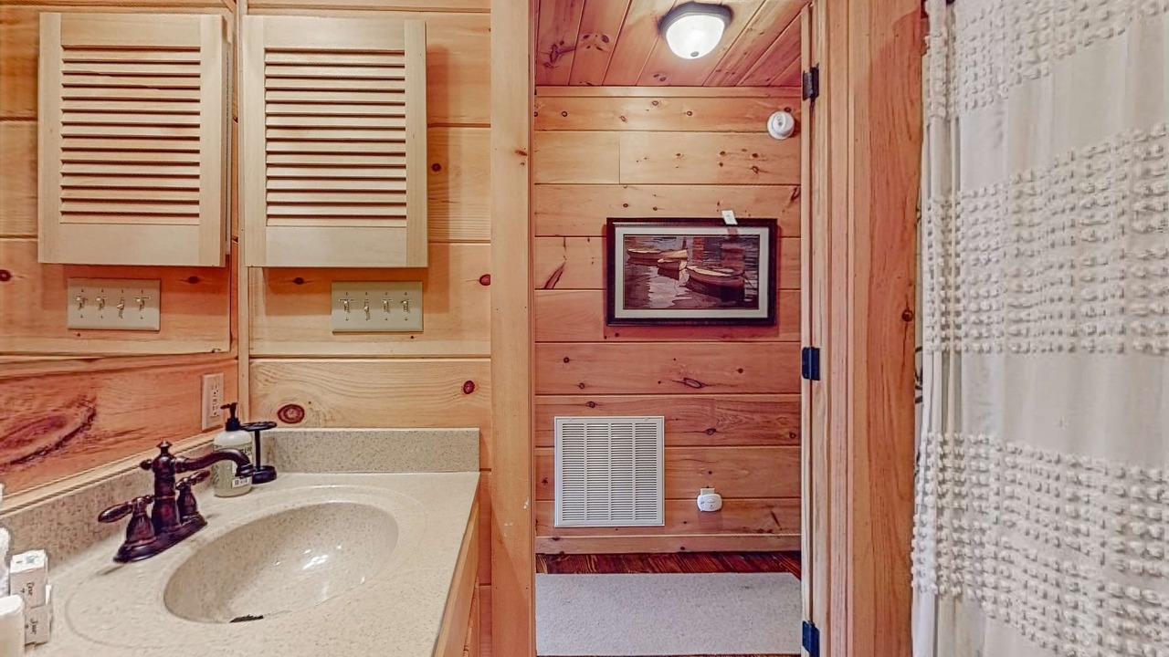 Photo of Bathroom in Big Creek