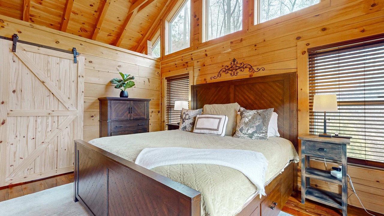 Photo of Bedroom in Big Creek