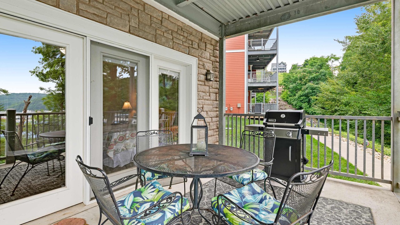 Photo of Outdoor in Andersonville