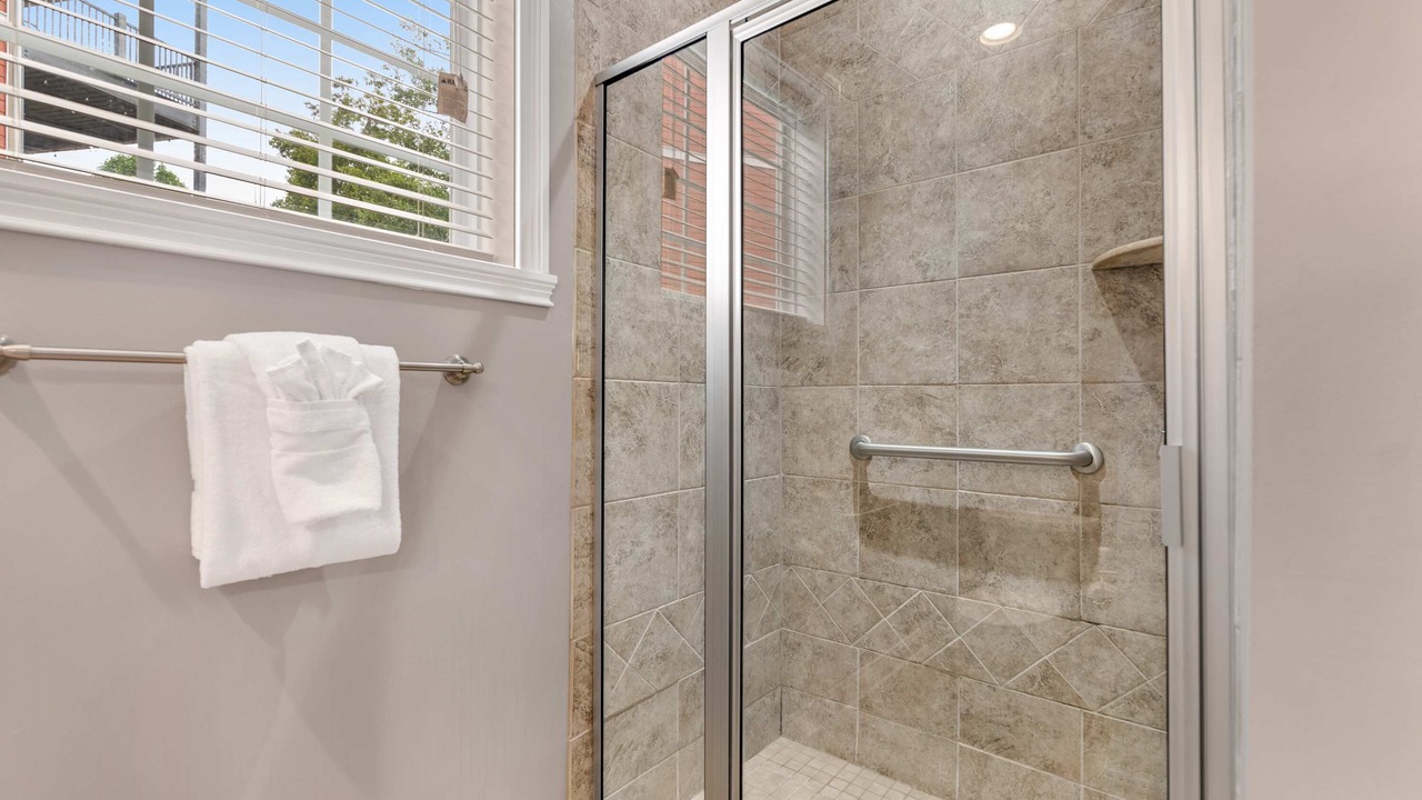 Photo of Bathroom in Andersonville