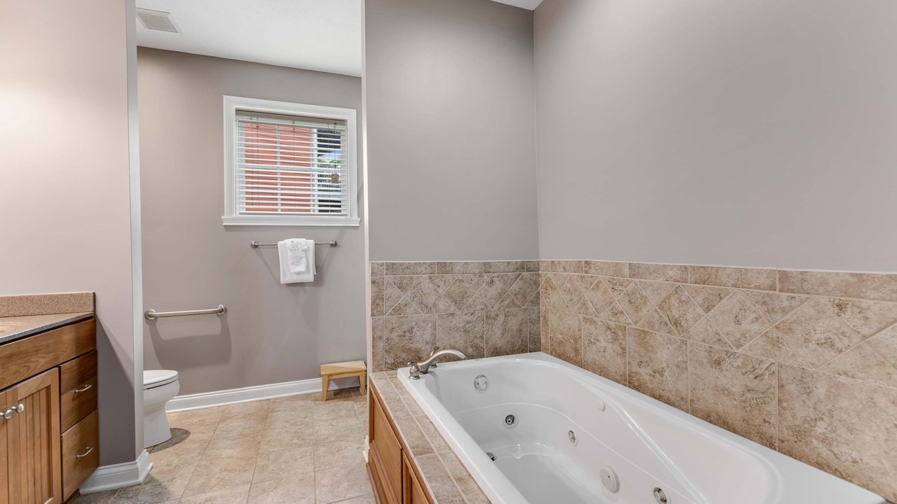 Photo of Bathroom in Andersonville