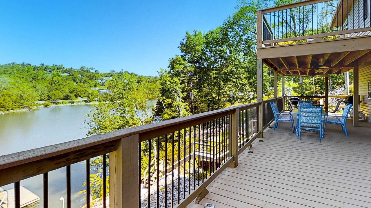 Photo of Patio Balcony in Rock Harbor