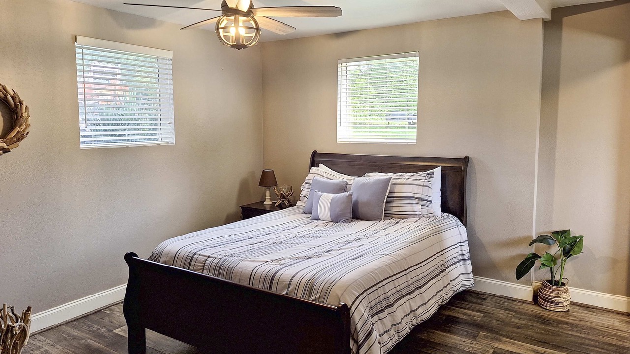 Photo of Bedroom in Rock Harbor