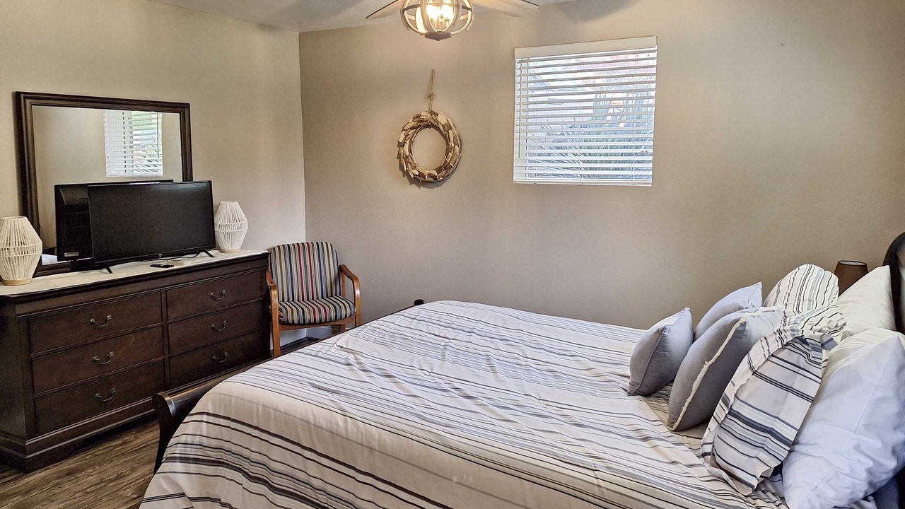 Photo of Bedroom in Rock Harbor