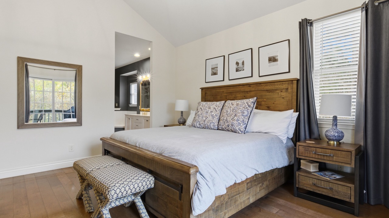 Photo of Bedroom in Camdenton