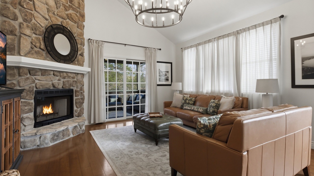 Photo of Livingroom in Camdenton