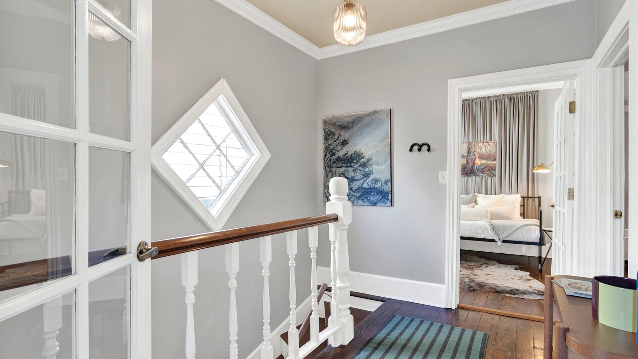 Photo of Bedroom in Beach Institute