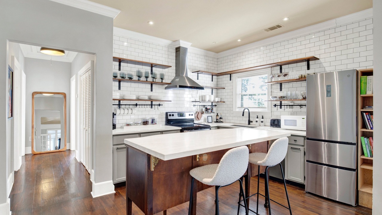 Photo of Kitchen in Beach Institute