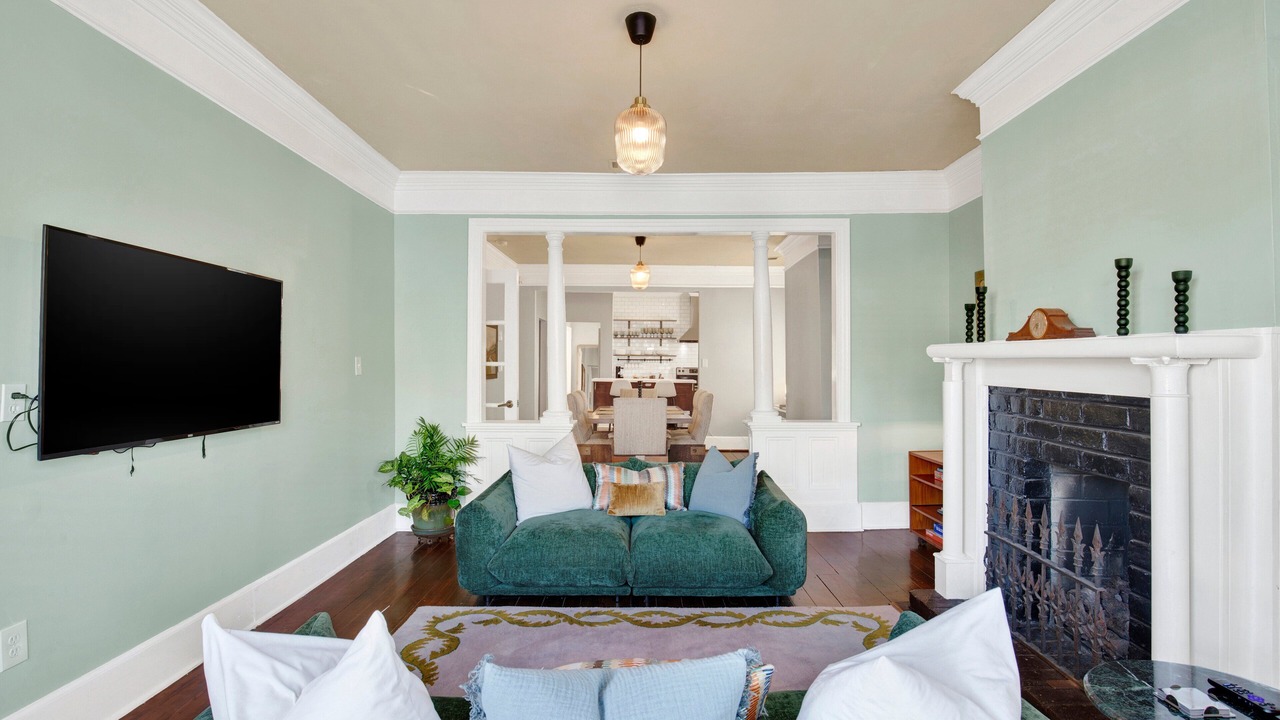 Photo of Livingroom in Beach Institute