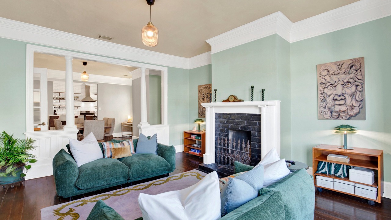 Photo of Livingroom in Beach Institute
