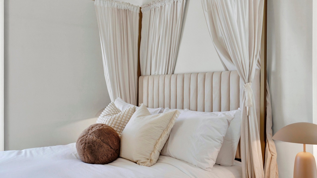 Photo of Bedroom in Beach Institute